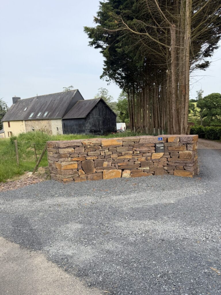 Rénovation en pierre et maçonnerie à Vitré avant travaux